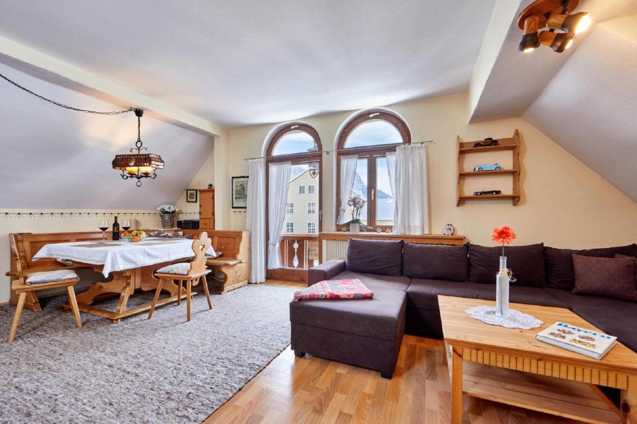 Apartments Alte Villa Гармиш-Партенкирхен Экстерьер фото